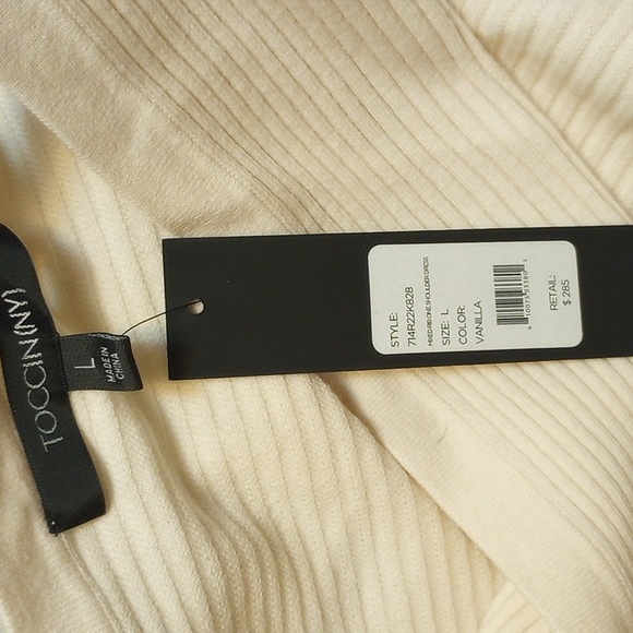 Dress - Picture 4 of 4